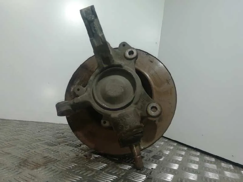 Mangueta Delantera Izquierda para Renault Master Kipper Doka