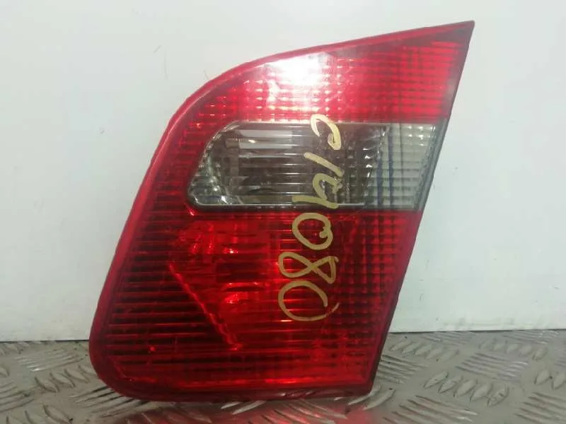 Piloto Trasero Derecho Interior para Mitsubishi Carisma Berlina 5 (Da0)