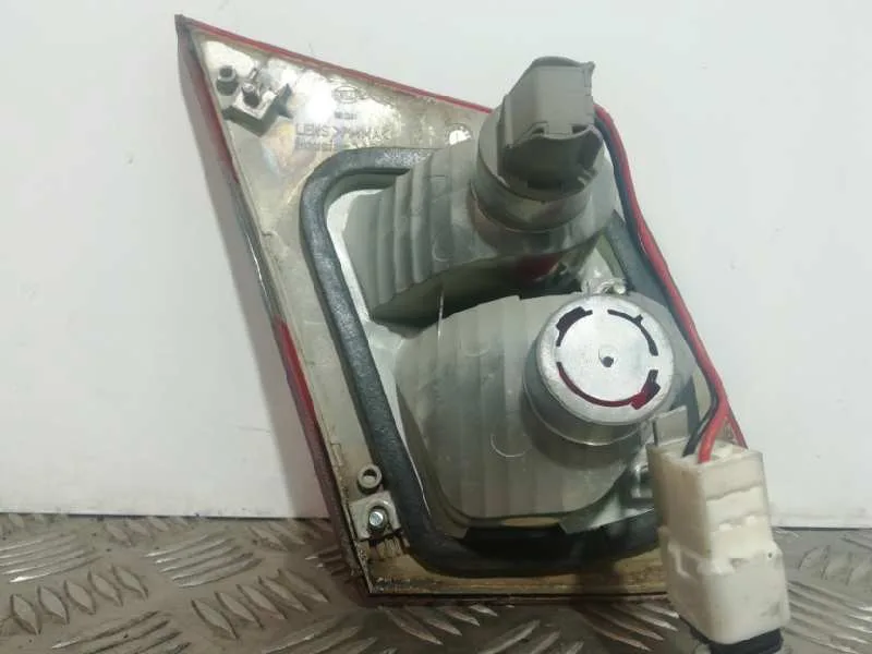 Piloto Trasero Derecho Interior para Mitsubishi Carisma Berlina 5 (Da0)