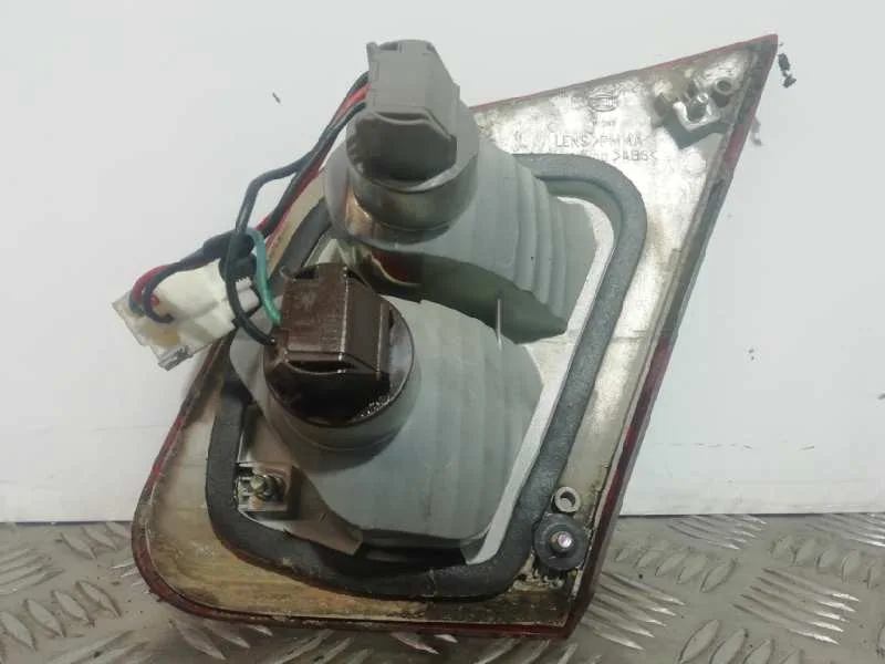 Piloto Trasero Izquierdo Interior para Mitsubishi Carisma Berlina 5 (Da0)