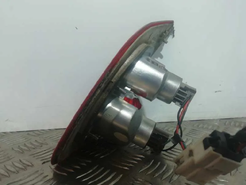 Piloto Trasero Izquierdo Interior para Mitsubishi Carisma Berlina 5 (Da0)