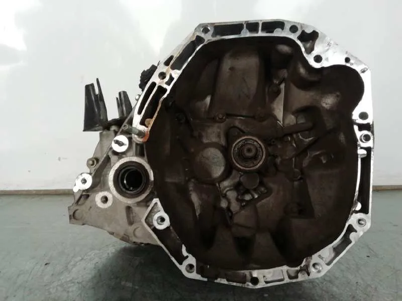 Caja Cambios para Nissan Micra (K12E)