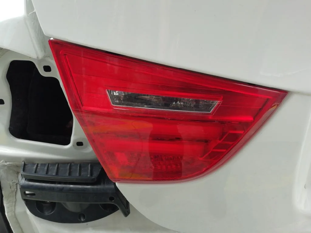 Piloto Trasero Izquierdo Interior para Bmw Serie 3 Berlina (E90)