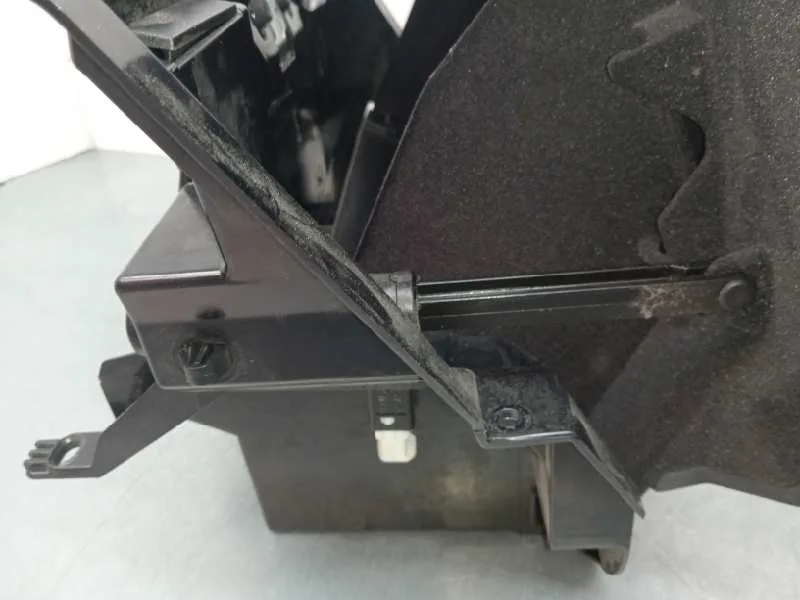 Guantera para Bmw Serie 3 Berlina (E90)