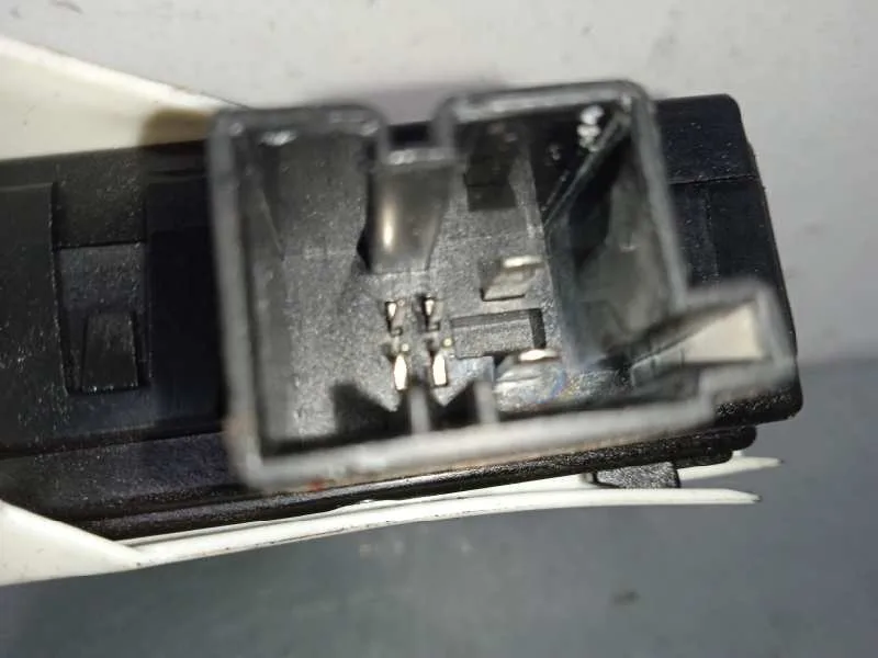 Motor Elevalunas Trasero Derecho para Audi Q7 (4L)