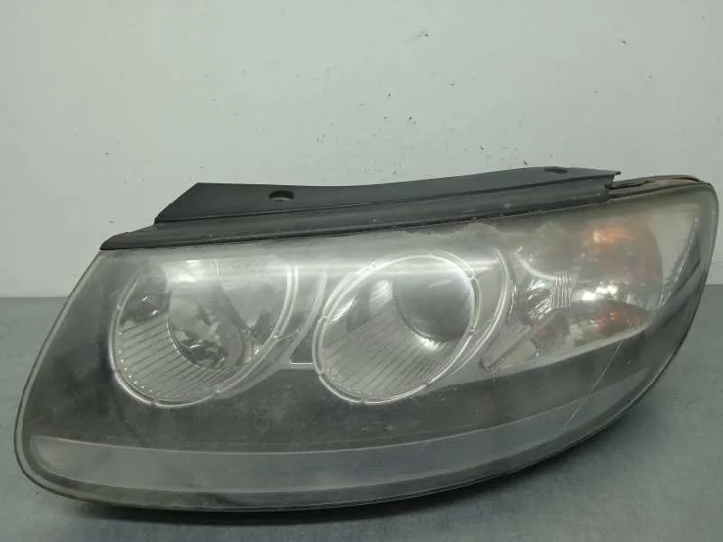 Faro Izquierdo para Hyundai Santa Fe (Bm)