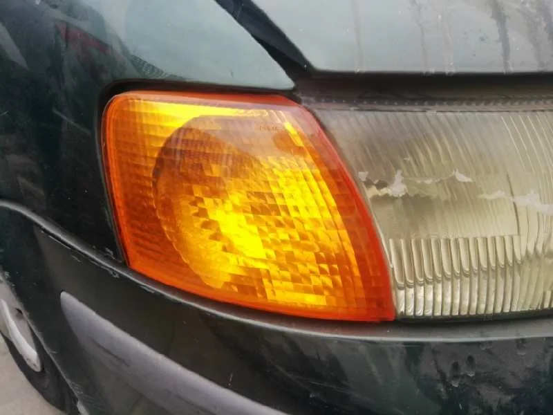 Piloto Delantero Derecho para Volkswagen Passat Berlina (3B2)