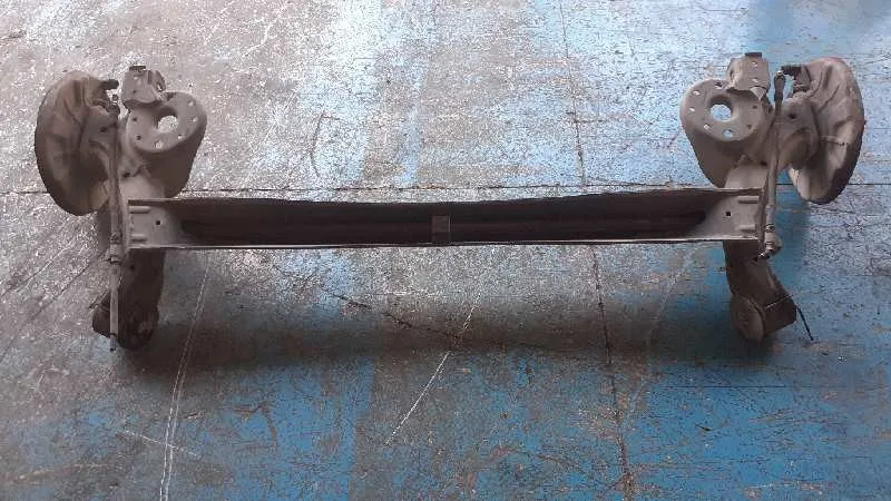 Puente Trasero para Kia Carens ( )