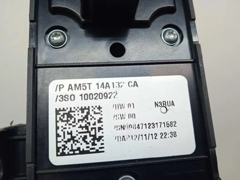 Mando Elevalunas Delantero Izquierdo para Ford Focus Lim. (Cb8)