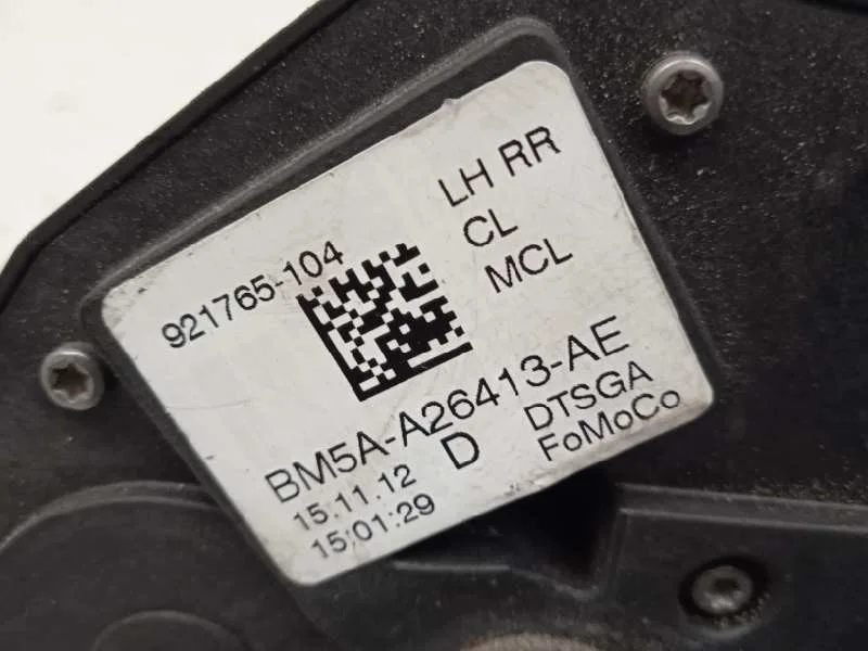 Cerradura Puerta Trasera Izquierda para Ford Focus Lim. (Cb8)