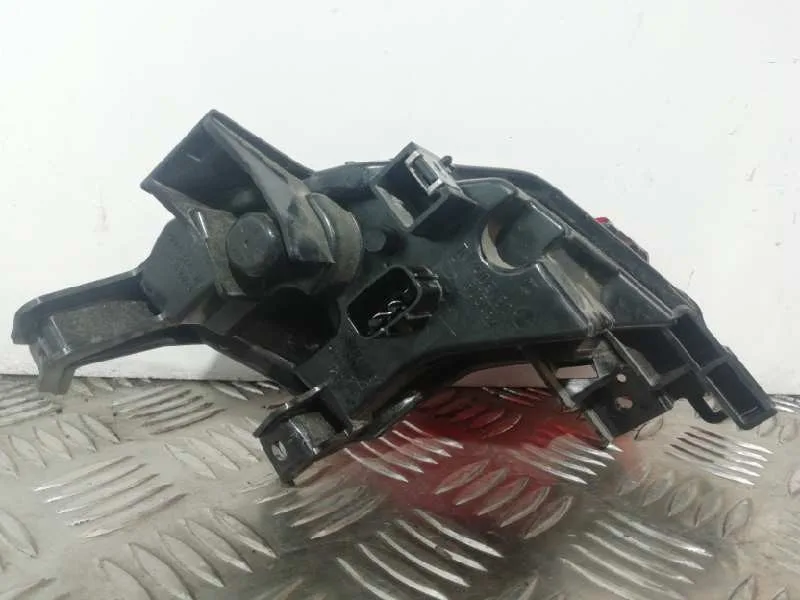 Piloto Trasero Derecho para Yamaha Tmax
