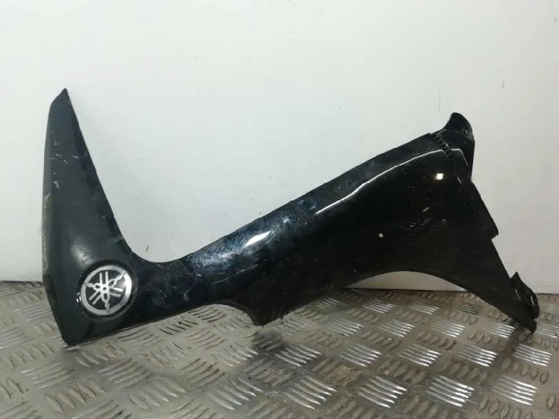 Molduras Delanteras para Yamaha Tmax