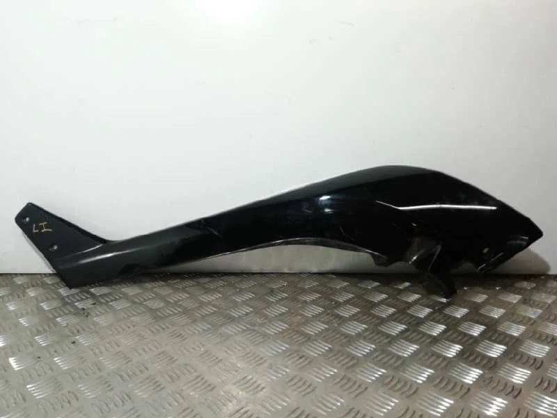 Molduras Delanteras para Yamaha Tmax