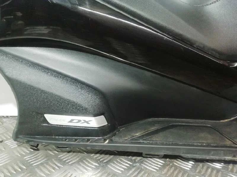 Plasticos para Yamaha Tmax
