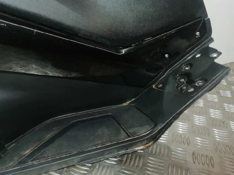 Plasticos para Yamaha Tmax