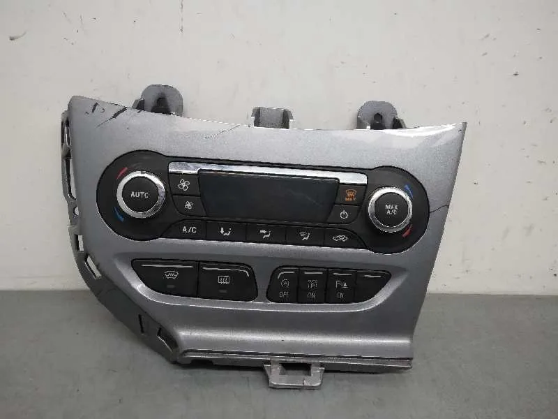 Mando Climatizador para Ford Focus Lim. (Cb8)
