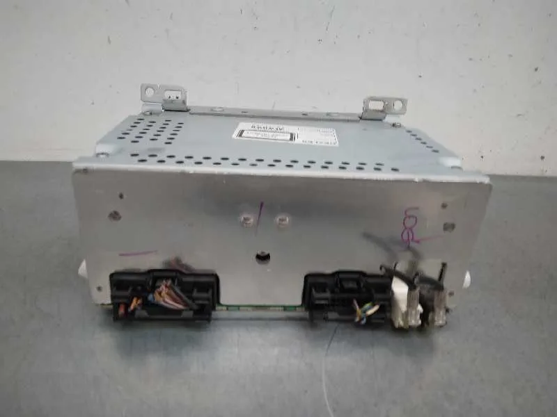 Sistema Audio / Radio Cd para Ford Focus Lim. (Cb8)
