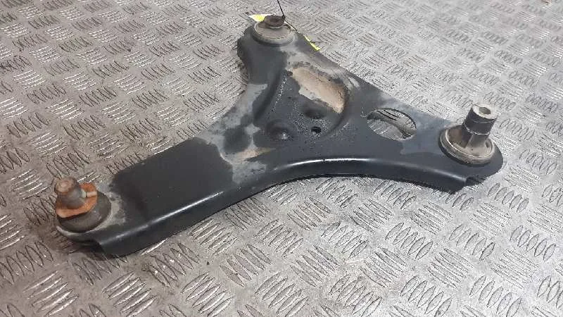 Soporte Brazo Suspension Delantero Derecho para Smart Forfour