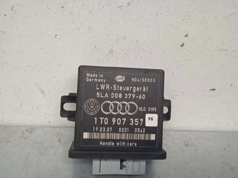 Rele para Volkswagen Golf V Berlina (1K1)