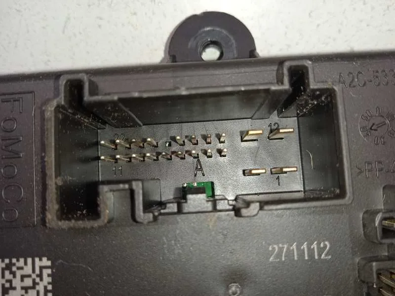 Modulo Confort para Ford Focus Lim. (Cb8)