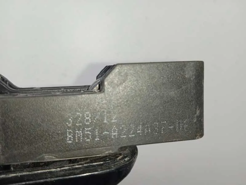 Maneta Exterior Delantera Izquierda para Ford Focus Lim. (Cb8)