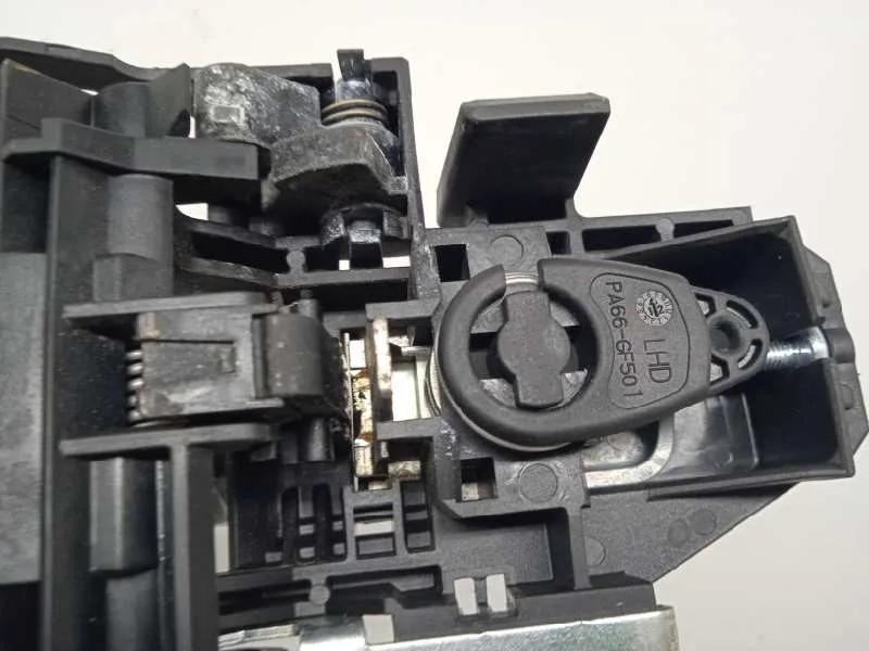 Maneta Exterior Delantera Izquierda para Ford Focus Lim. (Cb8)