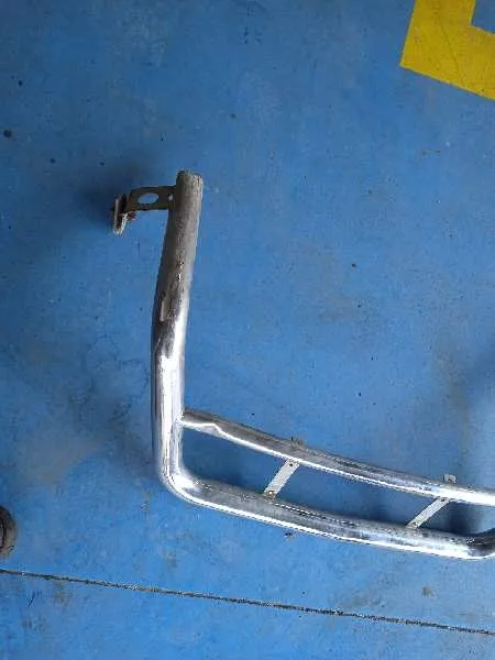 Defensa Delantera para Nissan Almera Tino (V10M)
