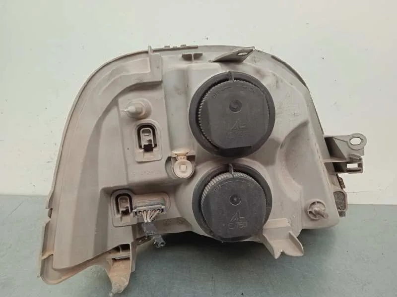 Faro Izquierdo para Nissan Interstar Mod. 04 (X70)
