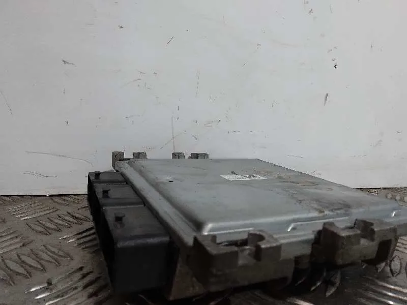 Centralita Motor Uce para Ford Mondeo Ber. (Ca2)