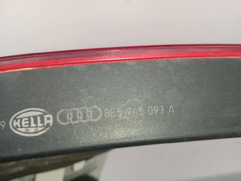 Piloto Trasero Izquierdo Interior para Audi A4 Berlina (8E)