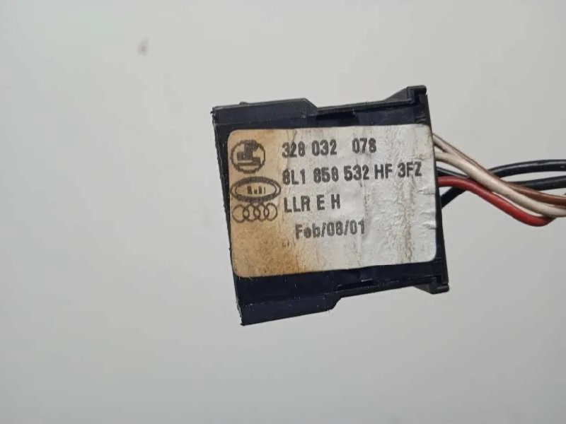 Retrovisor Derecho para Audi A3 (8L)