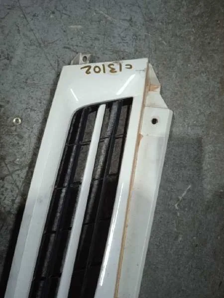 Rejilla Delantera para Nissan Interstar Mod. 04 (X70)