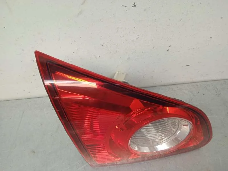 Piloto Trasero Izquierdo Interior para Nissan Qashqai (J10)