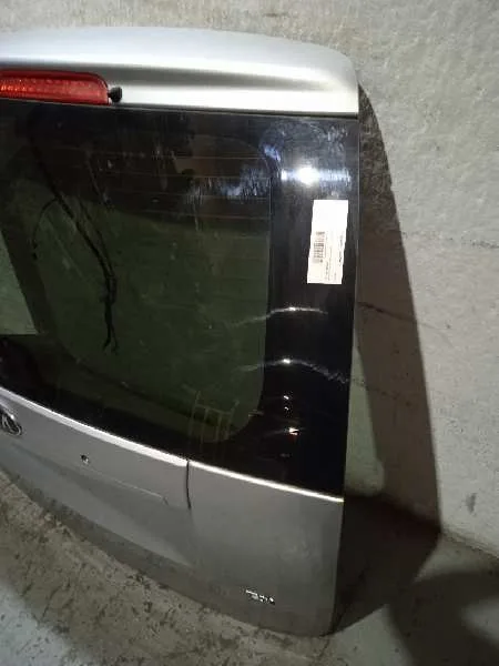 Porton Trasero para Kia Carnival