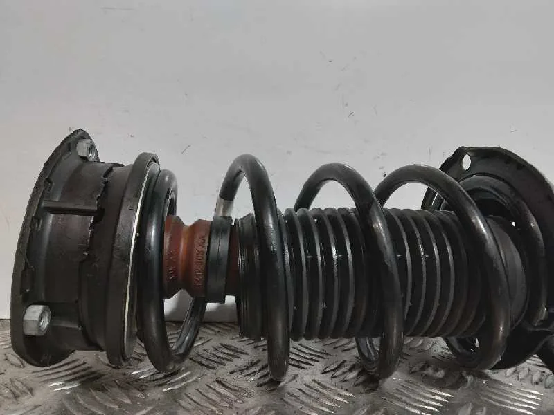 Amortiguador Delantero Izquierdo para Audi Q2 (Gab)
