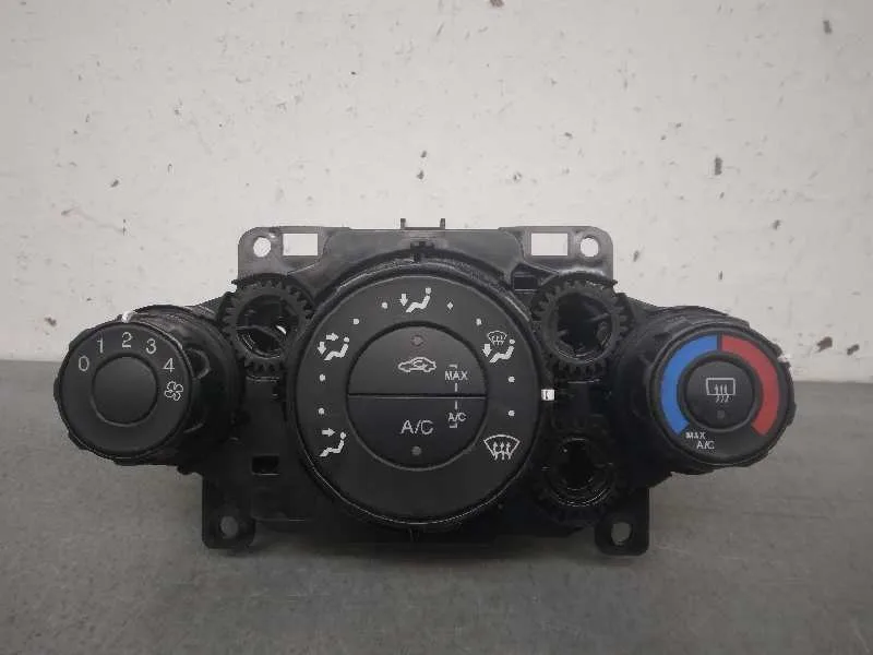 Mando Calefaccion / Aire Acondicionado para Ford Fiesta (Ccn)