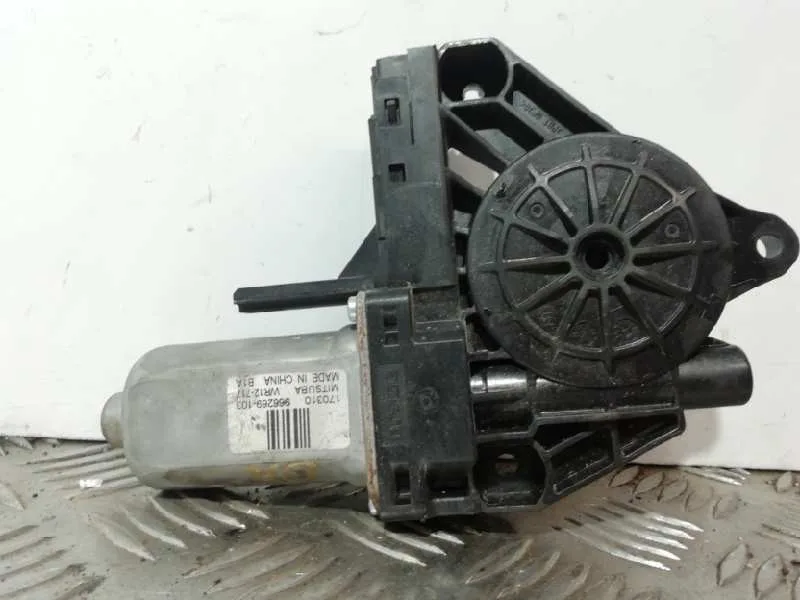 Motor Elevalunas Delantero Derecho para Volvo V40