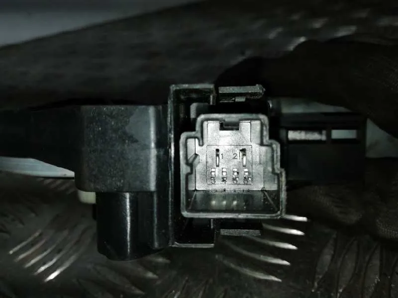Motor Elevalunas Delantero Derecho para Volvo V40