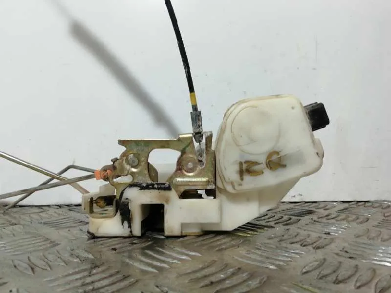 Cerradura Puerta Delantera Izquierda para Mitsubishi Montero (V60/V70)