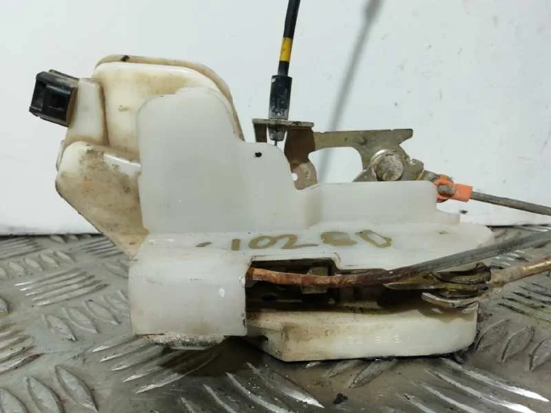 Cerradura Puerta Delantera Izquierda para Mitsubishi Montero (V60/V70)