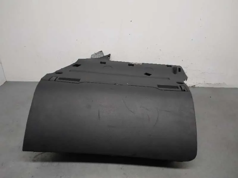Guantera para Audi A6 Berlina (4F2)