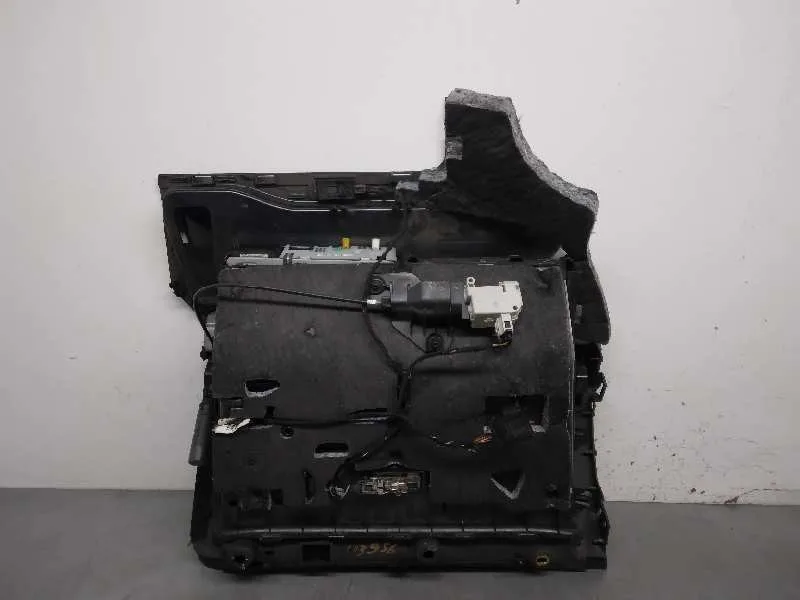 Guantera para Audi A6 Berlina (4F2)