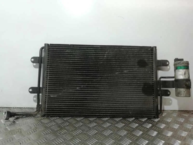 Condensador / Radiador Aire Acondicionado para Volkswagen Golf Iv Berlina (1J1)