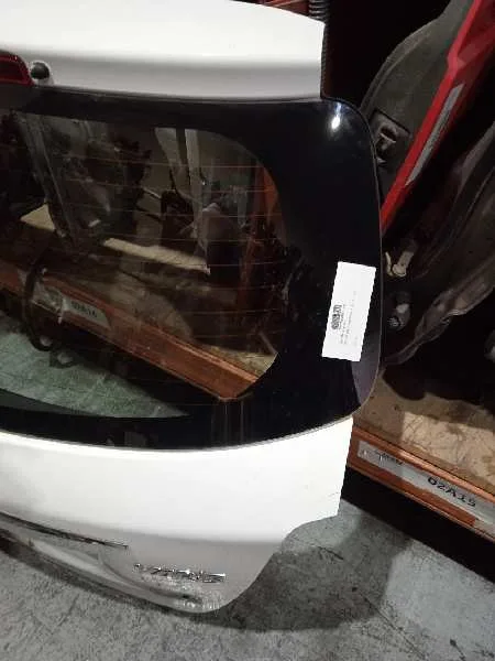 Porton Trasero para Toyota Yaris