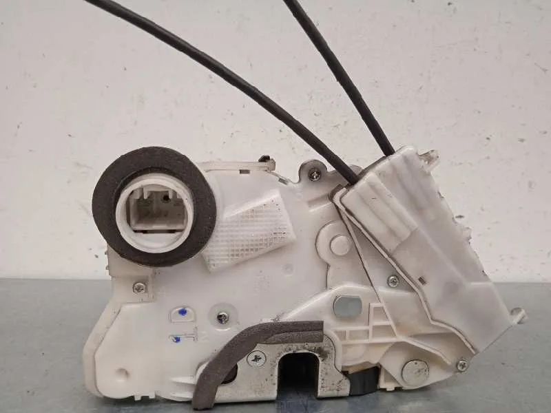 Cerradura Puerta Delantera Derecha para Toyota Yaris