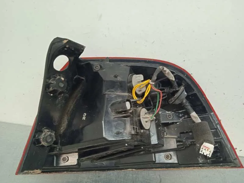 Piloto Trasero Izquierdo para Kia Rio