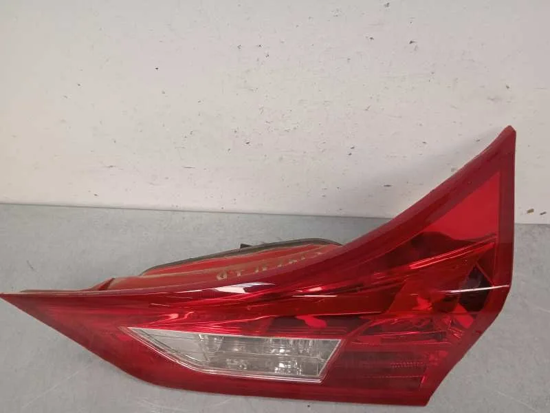 Piloto Trasero Derecho Interior para Toyota Auris