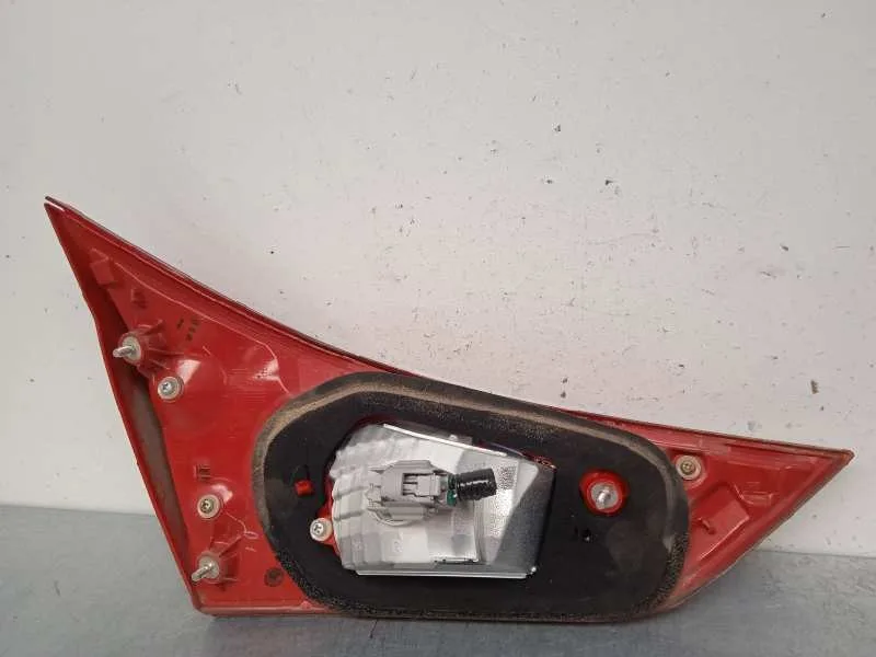 Piloto Trasero Derecho Interior para Toyota Auris