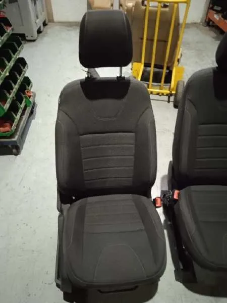 Juego Asientos Completo para Ford Kuga (Cbs)