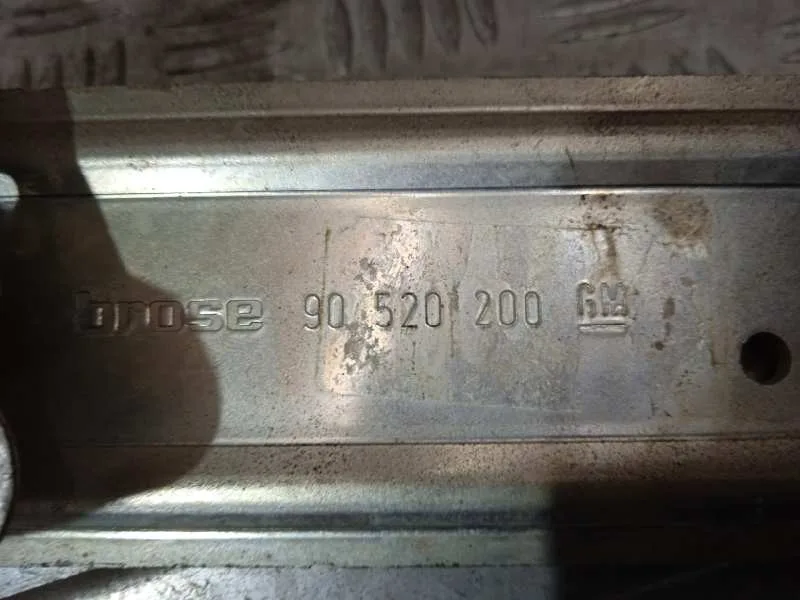 Elevalunas Delantero Derecho para Opel Tigra